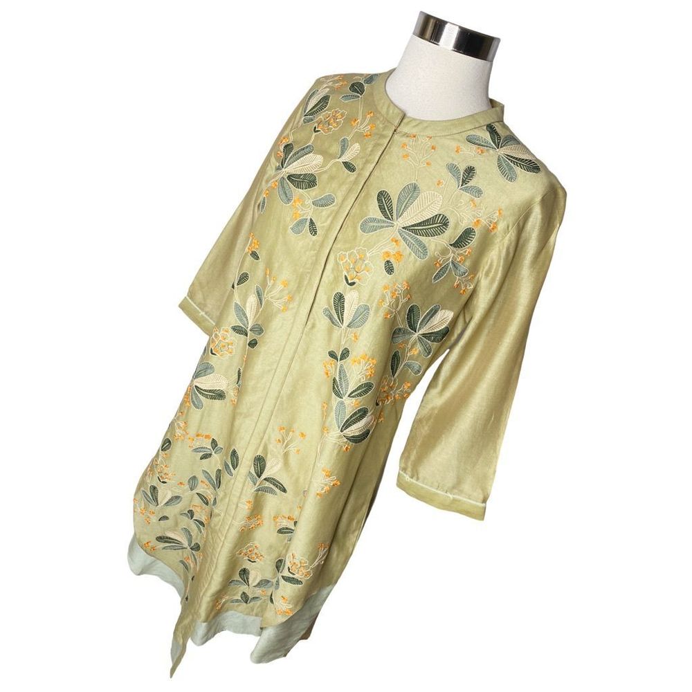 AMPM Ankur Modi | Privanka Modi Shades of Green Floral Kaftan - Size Medium - Picture 2 of 6